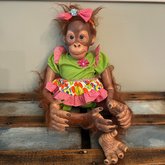 The Ashton-Drake Galleries Other - RARE! “MOLLIE” The Ashton-Drake Galleries “Mollie” Orangutan Doll
